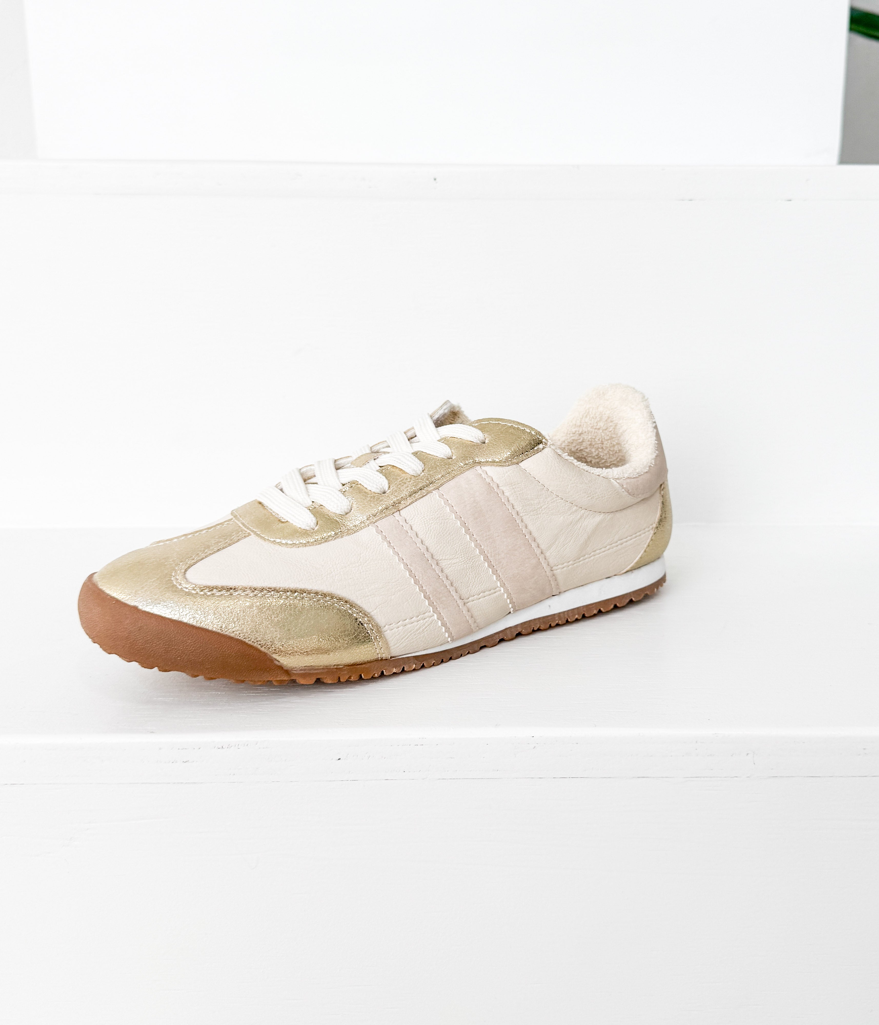 Madrid Sneaker Beige Gold Faux Leather Upper Comfort Naughty Monkey